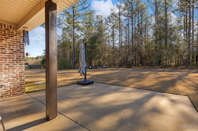 212 Spruce Knoll Lane, Elmore, AL 36025