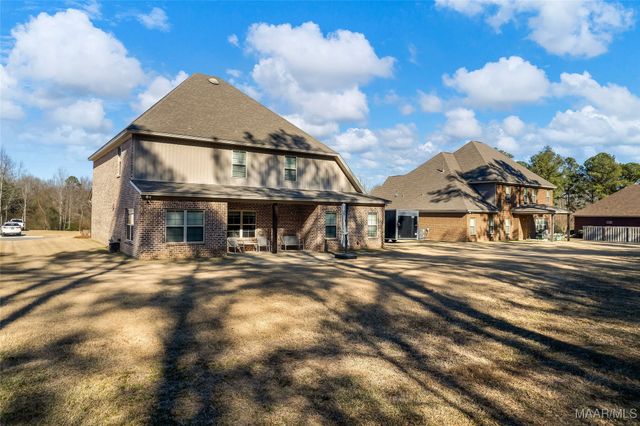 212 Spruce Knoll Lane, Elmore, AL 36025