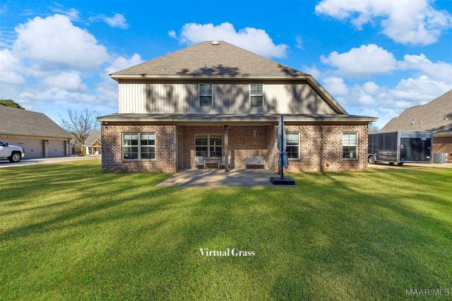 212 Spruce Knoll Lane, Elmore, AL 36025