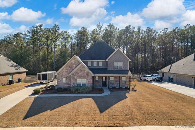 212 Spruce Knoll Lane, Elmore, AL 36025