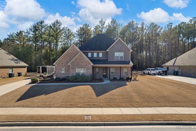 212 Spruce Knoll Lane, Elmore, AL 36025