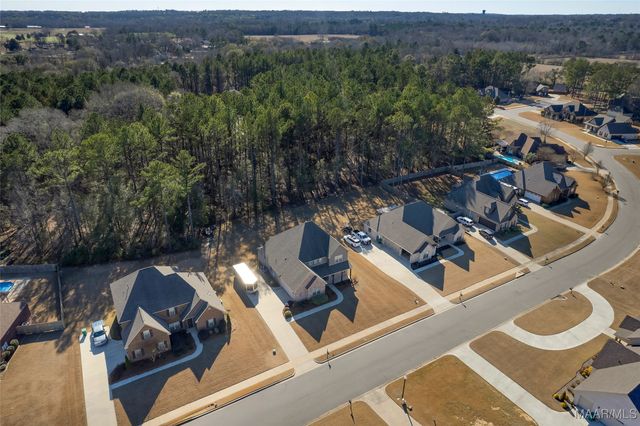 212 Spruce Knoll Lane, Elmore, AL 36025
