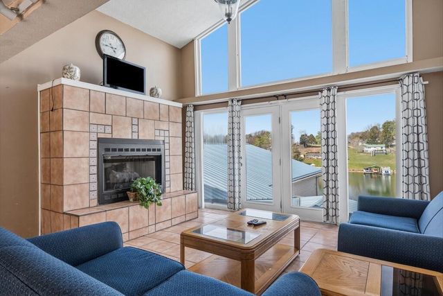 4983 Blue Sky LN, Dublin, VA 24084