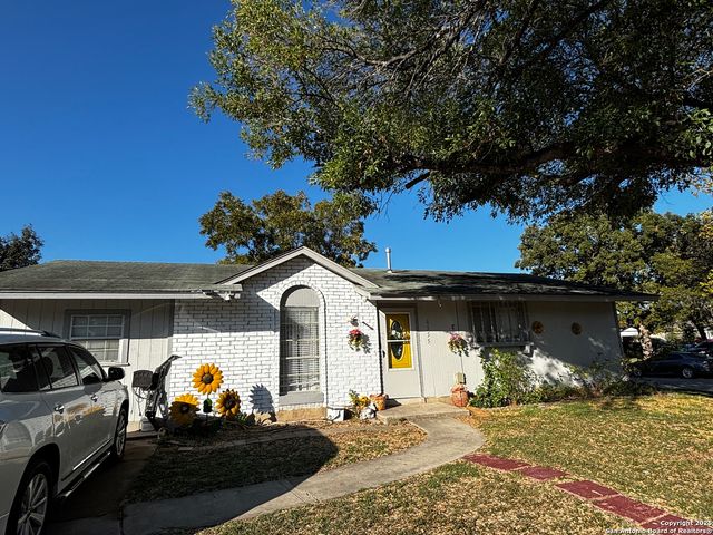 4355 Redcap Dr, San Antonio, TX 78222
