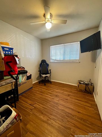 4355 Redcap Dr, San Antonio, TX 78222