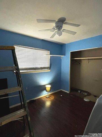 4355 Redcap Dr, San Antonio, TX 78222