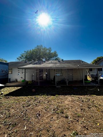 4355 Redcap Dr, San Antonio, TX 78222