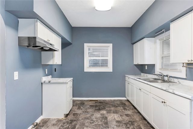 2114 Wayne Avenue, Dayton, OH 45410