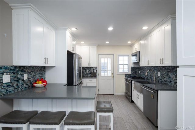 48 Rosebud Avenue, Merrick, NY 11566