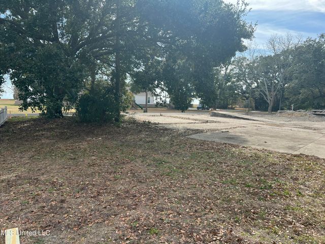 817 Martin Avenue, Gulfport, MS 39507