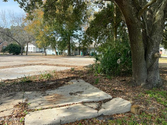817 Martin Avenue, Gulfport, MS 39507