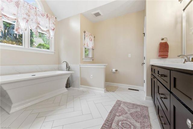 1544 Lauren Ashleigh DR, Chesapeake, VA 23321