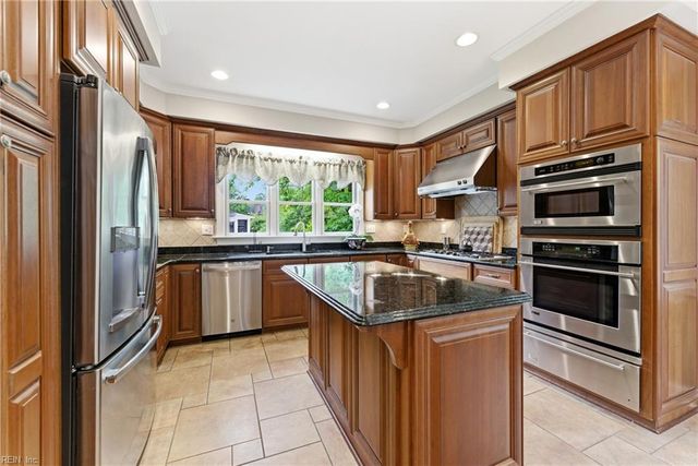 1544 Lauren Ashleigh DR, Chesapeake, VA 23321