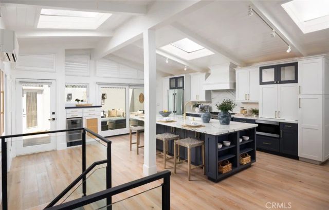1105 Miramar, Laguna Beach, CA 92651