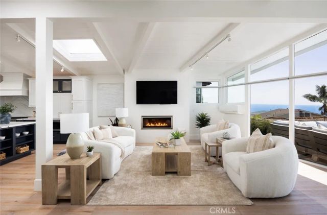 1105 Miramar, Laguna Beach, CA 92651
