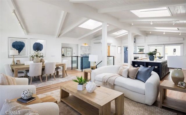 1105 Miramar, Laguna Beach, CA 92651