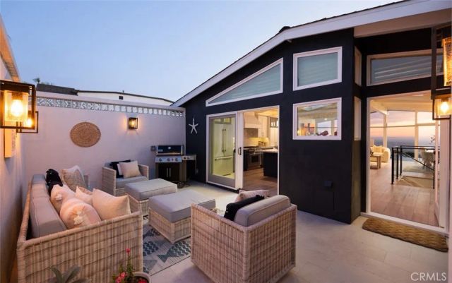 1105 Miramar, Laguna Beach, CA 92651