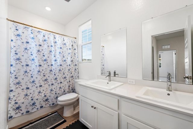 7020 W Holland Avenue, Fresno, CA 93723