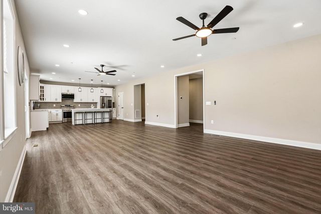 6806 EVERALL AVE, Baltimore, MD 21206