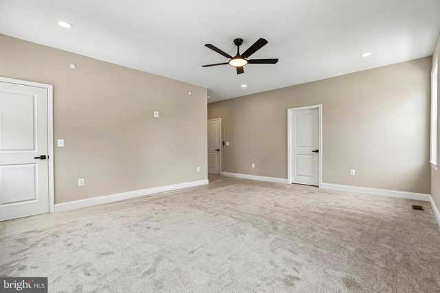 6806 EVERALL AVE, Baltimore, MD 21206