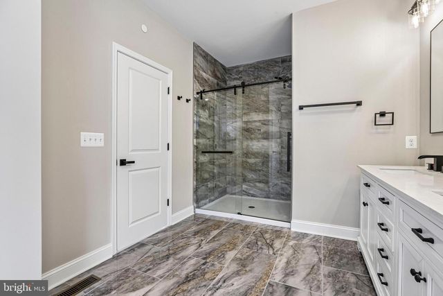 6806 EVERALL AVE, Baltimore, MD 21206
