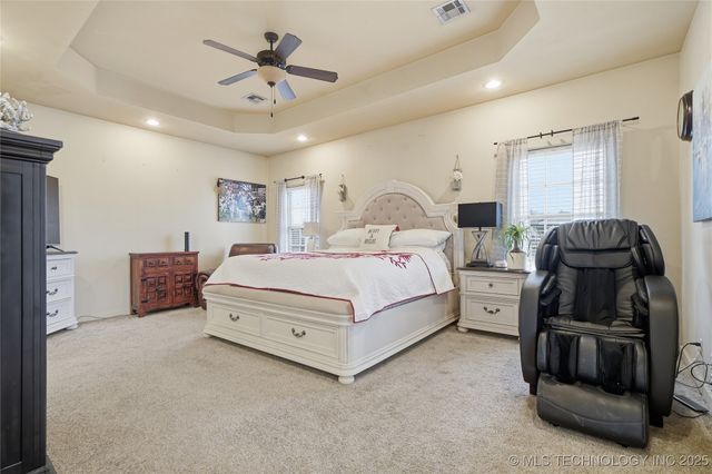 2413 W 109th Street S, Jenks, OK 74037