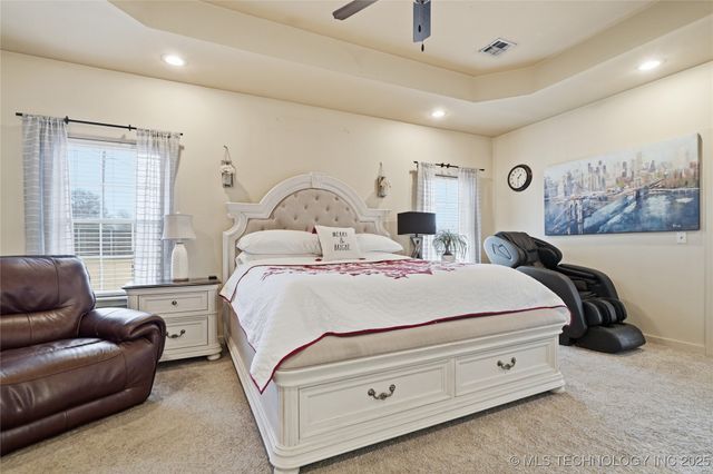 2413 W 109th Street S, Jenks, OK 74037