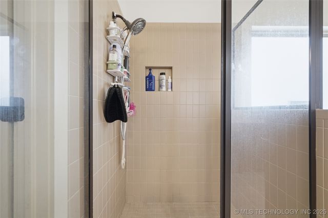 2413 W 109th Street S, Jenks, OK 74037