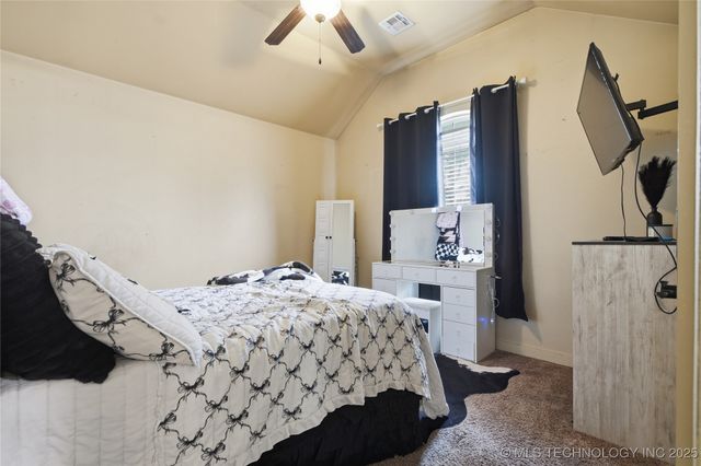 2413 W 109th Street S, Jenks, OK 74037