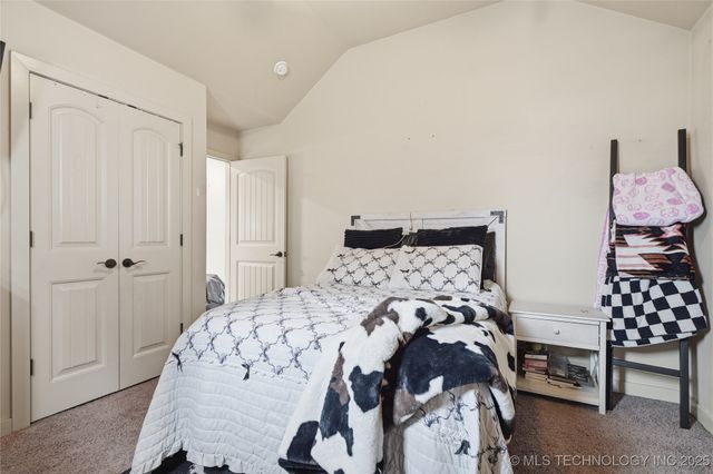 2413 W 109th Street S, Jenks, OK 74037