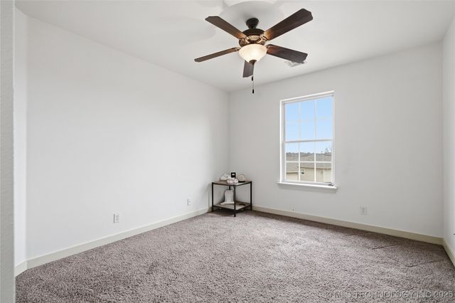 2413 W 109th Street S, Jenks, OK 74037