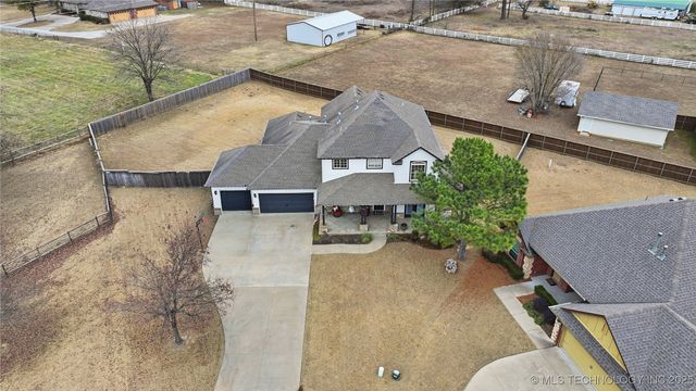 2413 W 109th Street S, Jenks, OK 74037