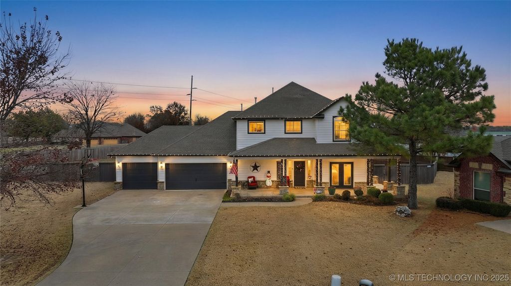 2413 W 109th Street S, Jenks, OK 74037