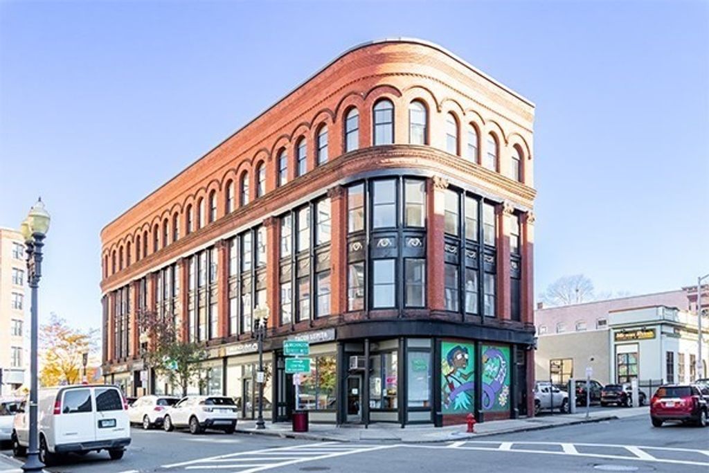 145 Munroe St 303, Lynn, MA 01901