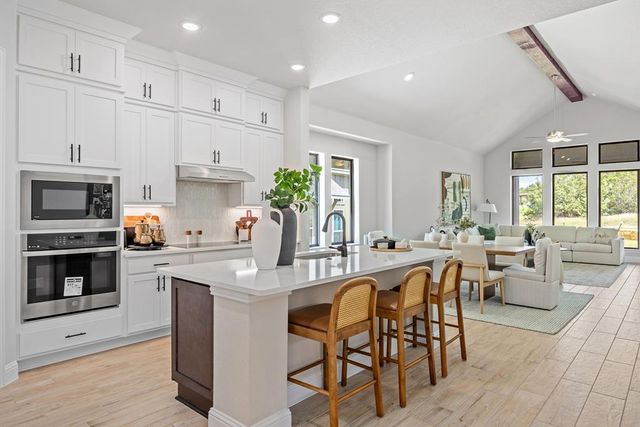 3307 Shelton Dr, Kerrville, TX 78028