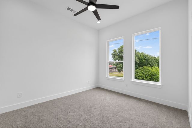 2633 Peabody Avenue, Dallas, TX 75215