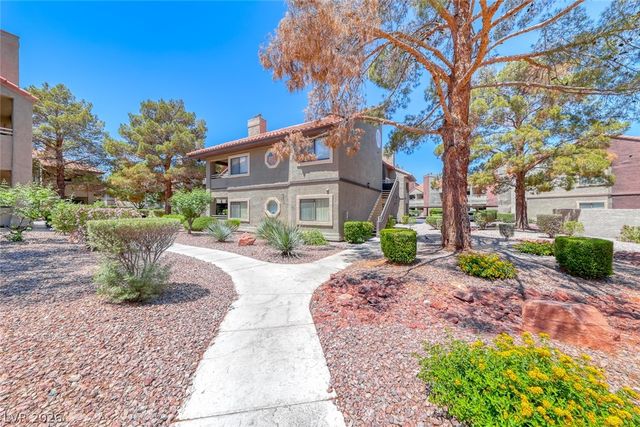 5018 South Rainbow Boulevard 202, Las Vegas, NV 89118