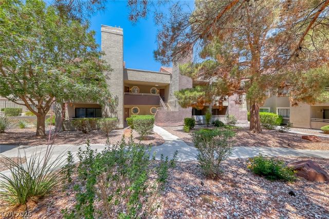 5018 South Rainbow Boulevard 202, Las Vegas, NV 89118