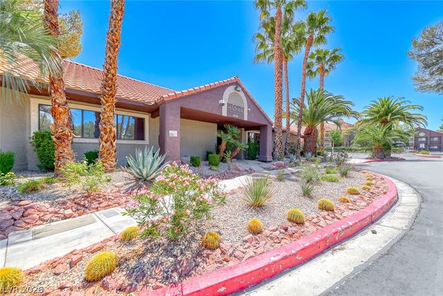 5018 South Rainbow Boulevard 202, Las Vegas, NV 89118