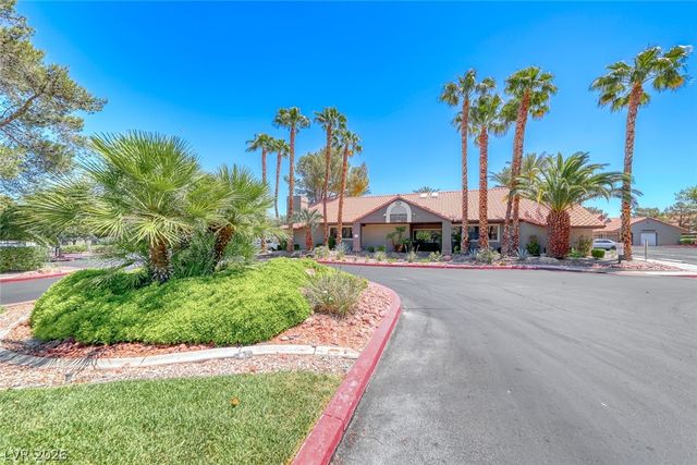 5018 South Rainbow Boulevard 202, Las Vegas, NV 89118