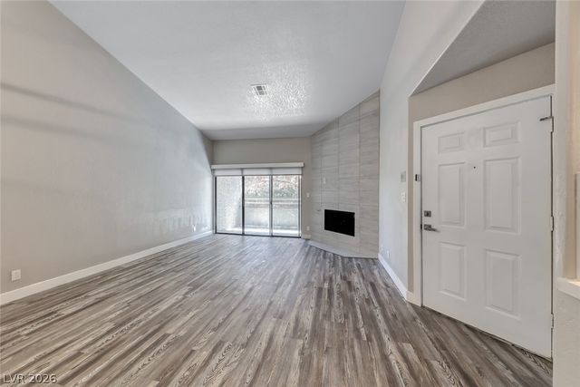 5018 South Rainbow Boulevard 202, Las Vegas, NV 89118