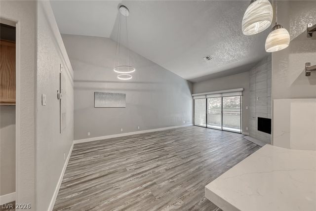 5018 South Rainbow Boulevard 202, Las Vegas, NV 89118