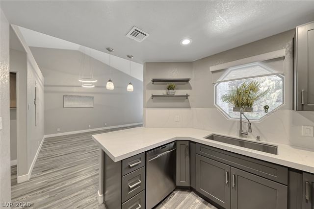 5018 South Rainbow Boulevard 202, Las Vegas, NV 89118