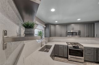 5018 South Rainbow Boulevard 202, Las Vegas, NV 89118