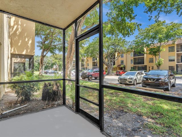 470 NW 20th Street, Boca Raton, FL 33431