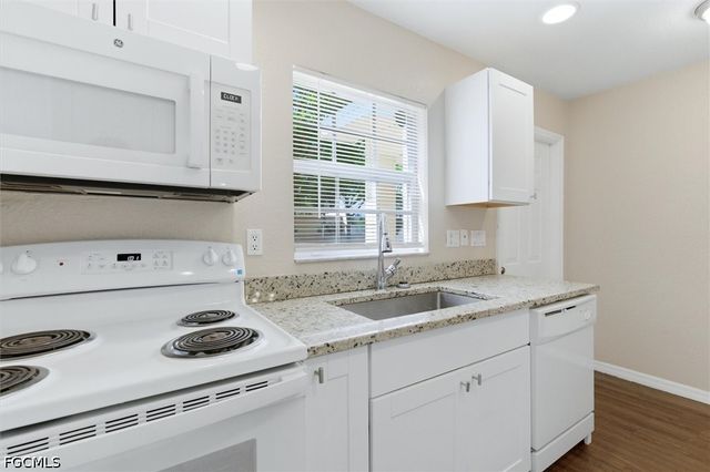 5257 Leeds RD, Fort Myers, FL 33907
