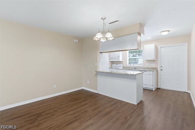 5257 Leeds RD, Fort Myers, FL 33907
