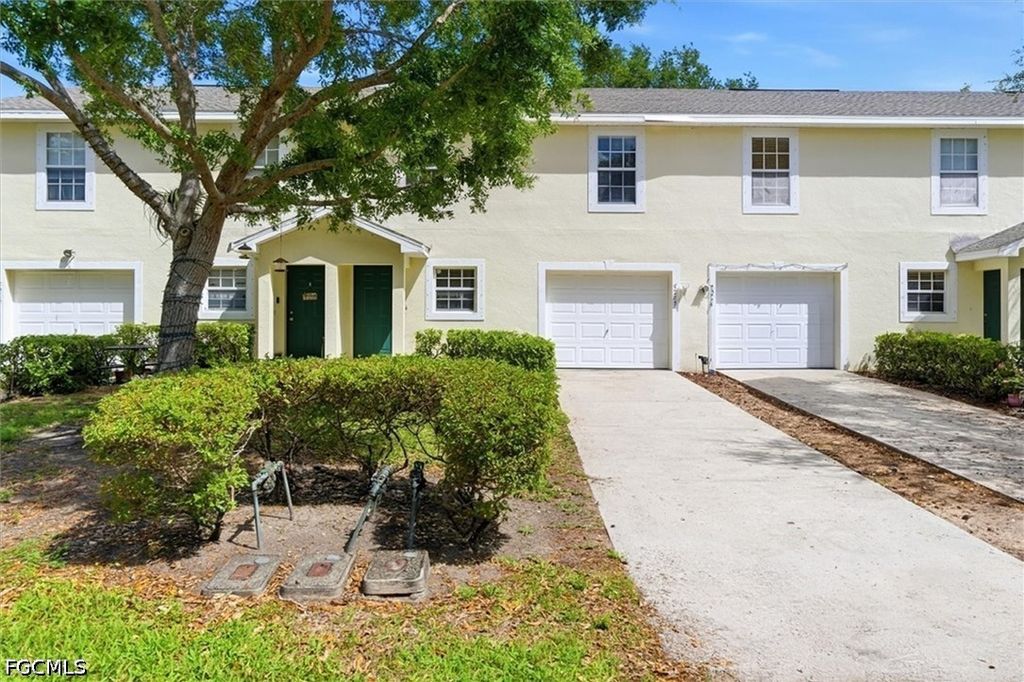 5257 Leeds RD, Fort Myers, FL 33907