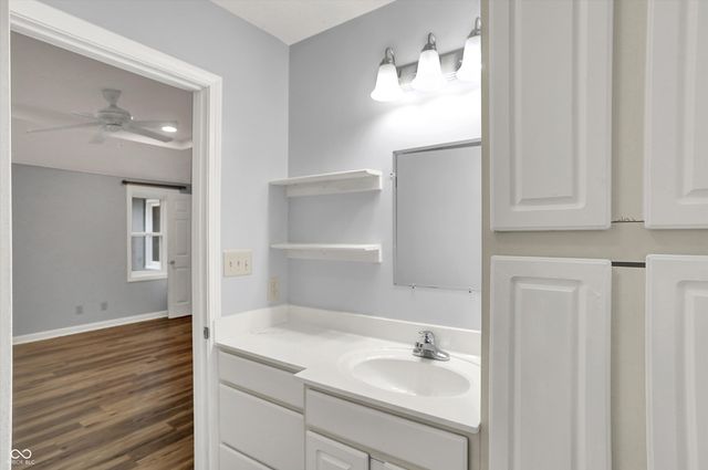 7697 Ensley Court, Fishers, IN 46038