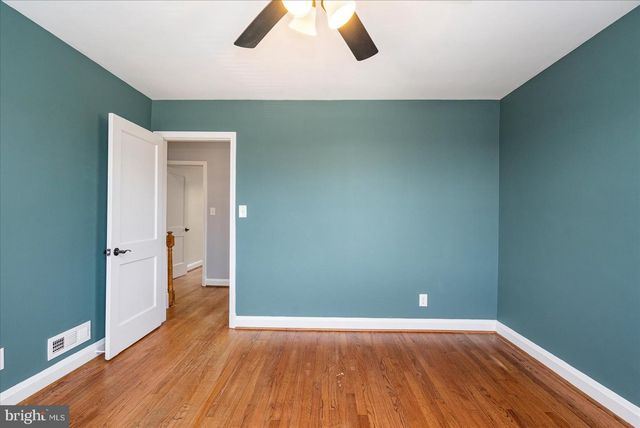 1974 SEARLES RD, Dundalk, MD 21222
